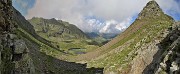 75 Dalla Bocchetta Triomen (2205 m) vista sui Laghetti di Ponteranica